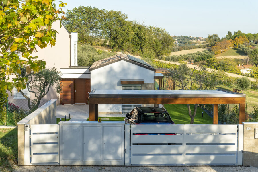 casa, garage e costruzione prefabbricata in legno