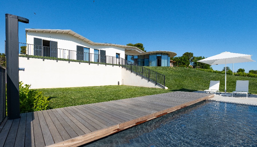 A glulam villa: history, design and sustainability – Recanati (Macerata)