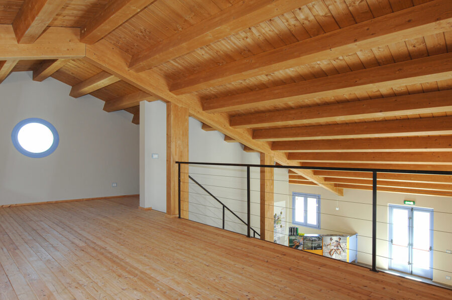 strutture sportive prefabbricate in legno in provincia di Ancona