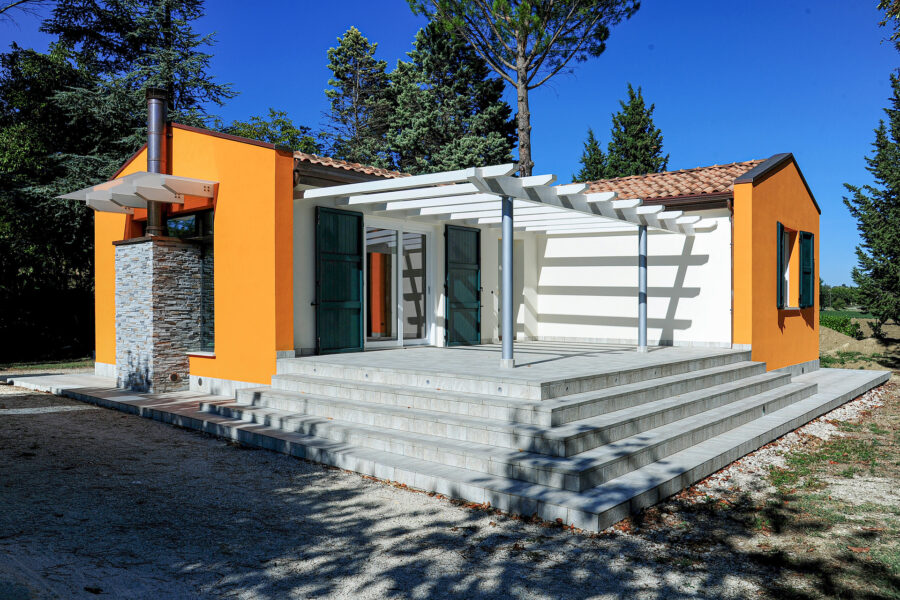 edifici, strutture, architetture e case in legno prefabbricate antisismiche