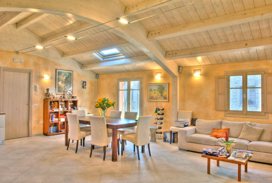 villa monofamiliare in legno in provincia di Ancona nelle Marche